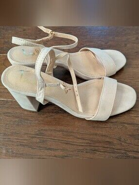 Lulu's Nude Block Heels